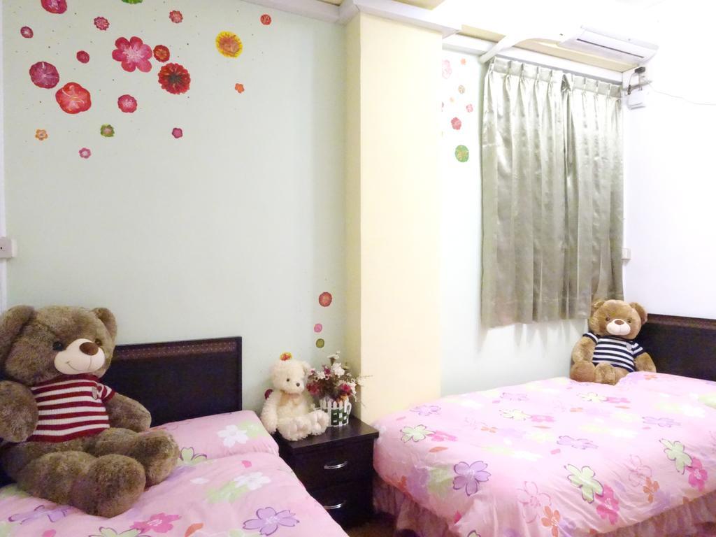 Big Bear Hostel Jiaxin Exterior photo