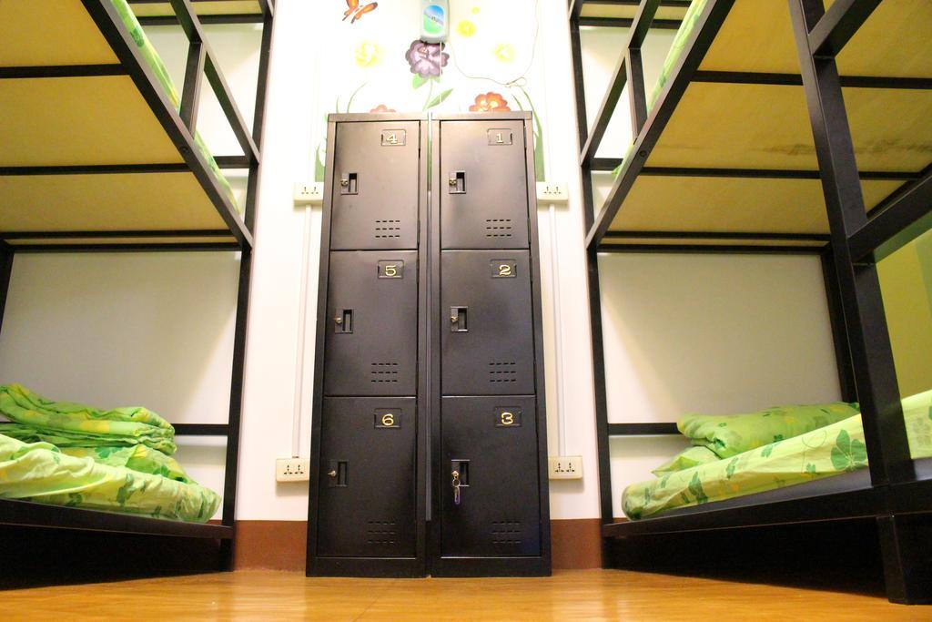 Big Bear Hostel Jiaxin Exterior photo